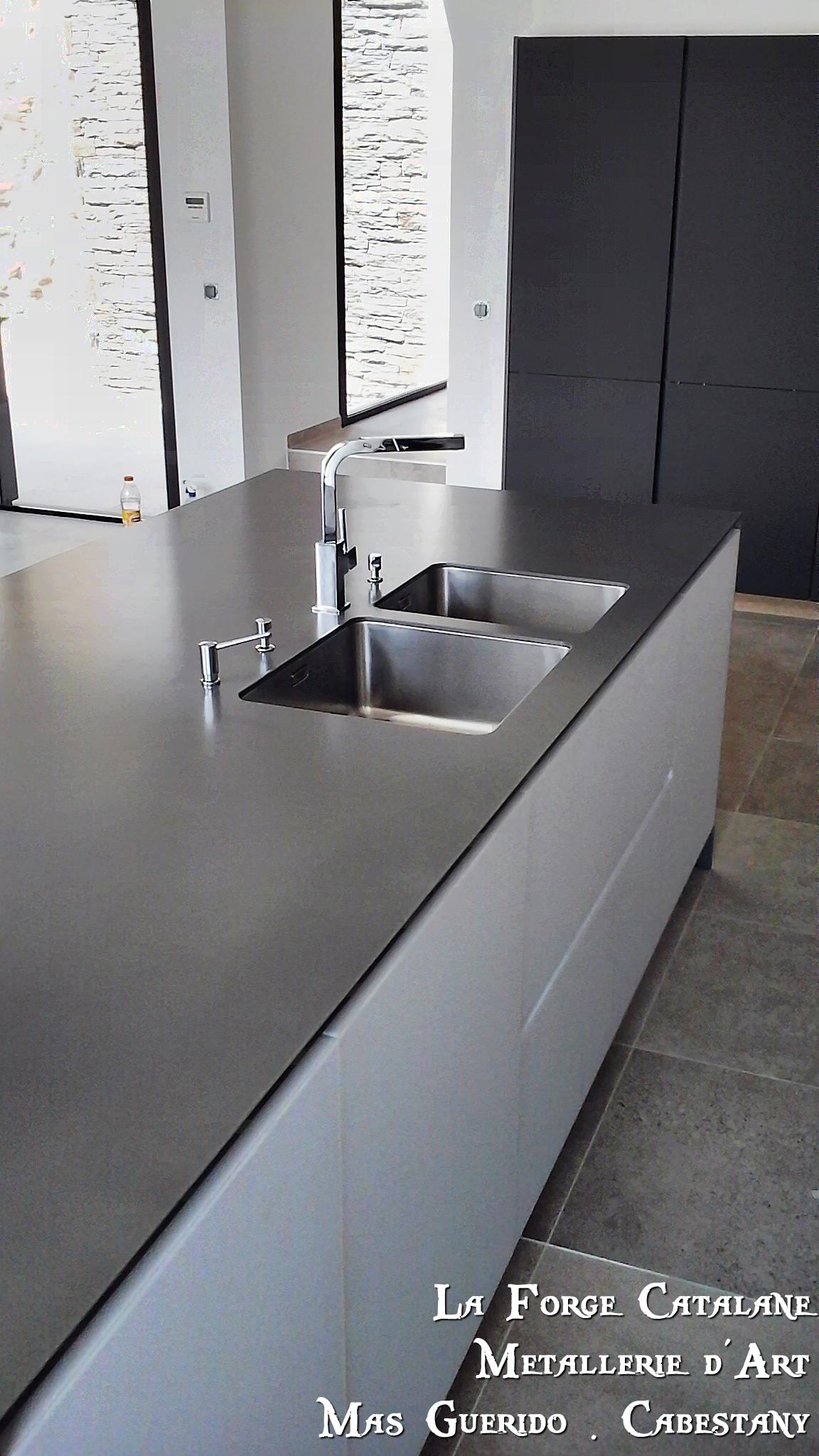 plan de travail cuisine fer Forge Catalane Cabestany.jpg